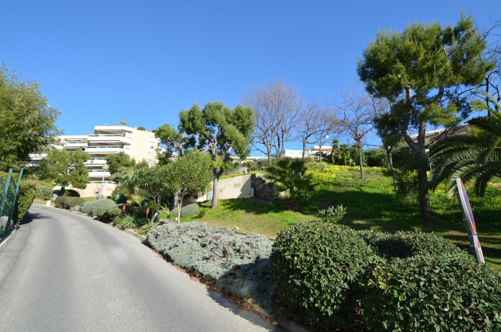 Plein Ciel - Appartement 5 Personnes Avec Piscine Sur La Corniche Fleurie A Nice Dış mekan fotoğraf